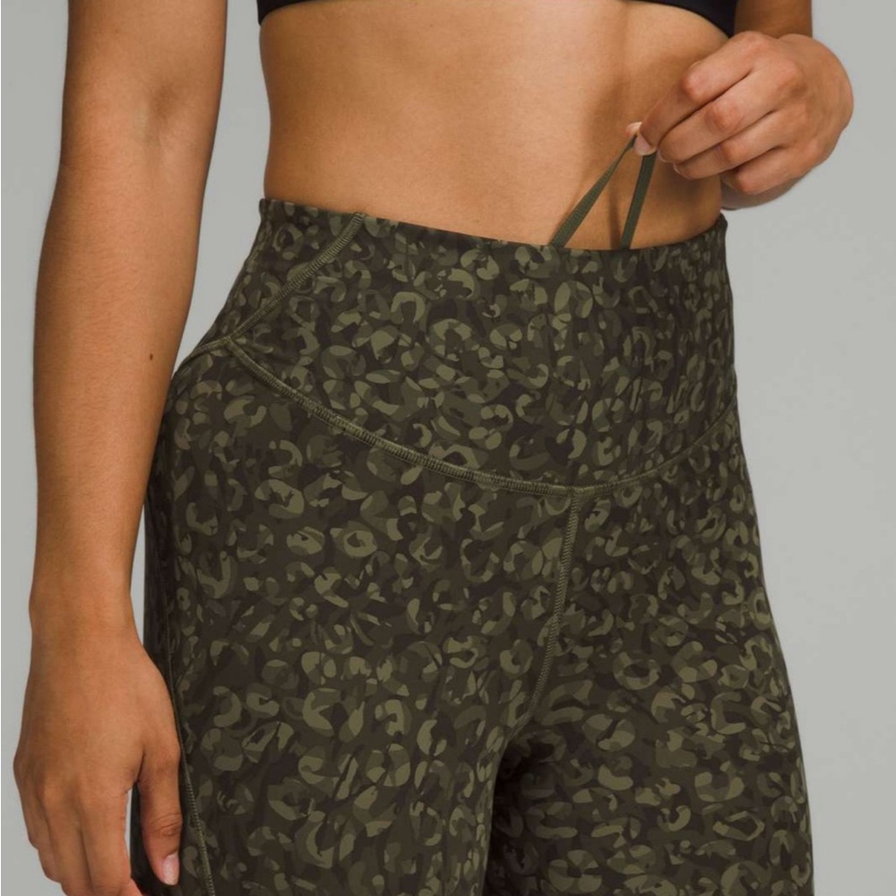 Lululemon Base Pace 23’ NWT